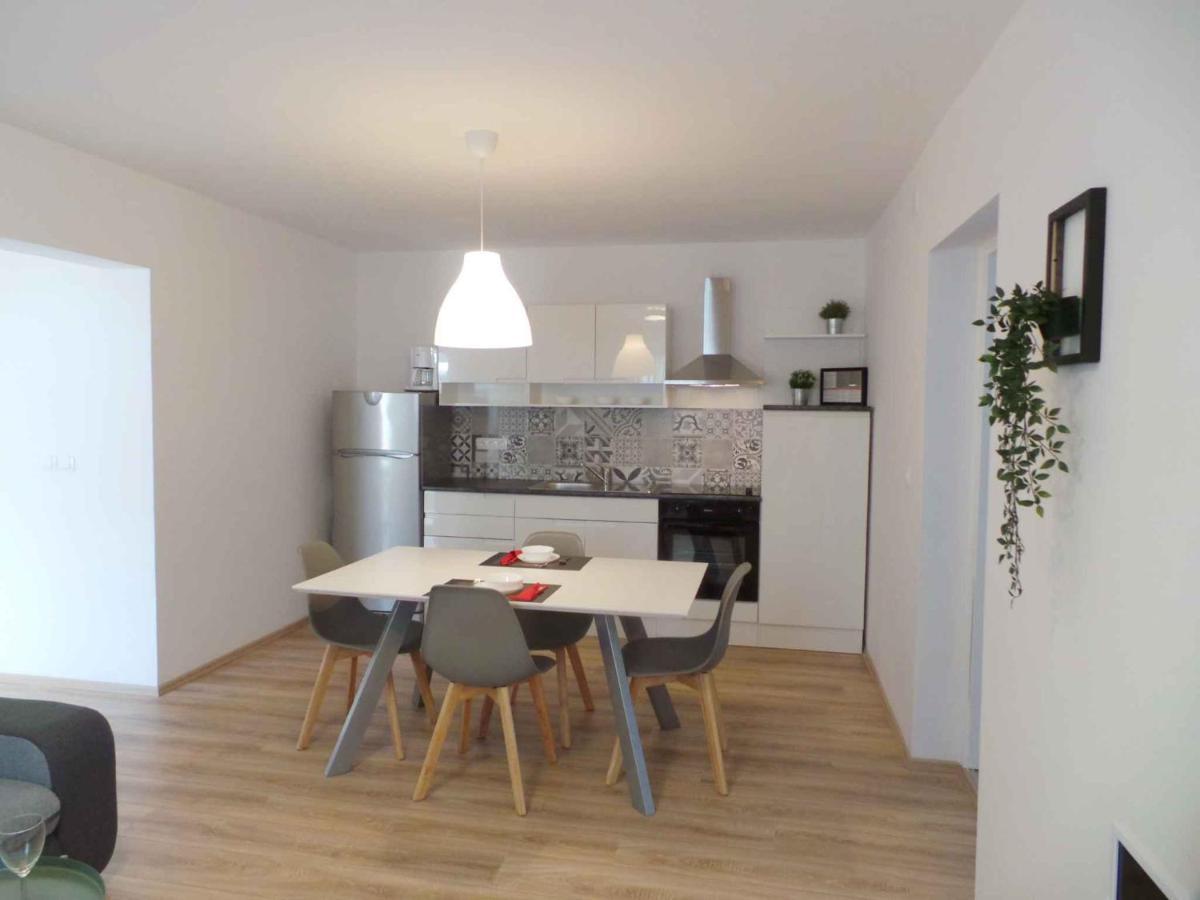 Apartments In Njivice/Insel Krk 34038 Kültér fotó