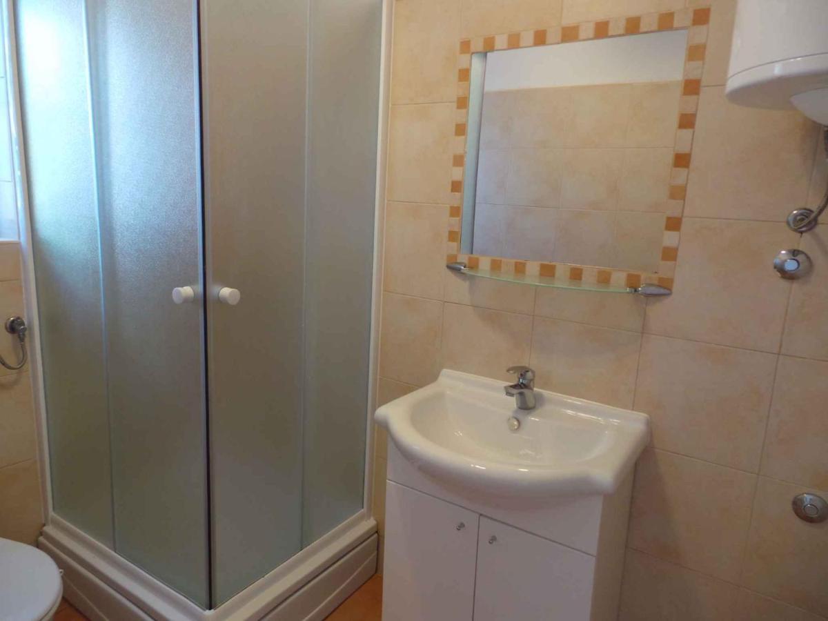 Apartments In Njivice/Insel Krk 34038 Kültér fotó