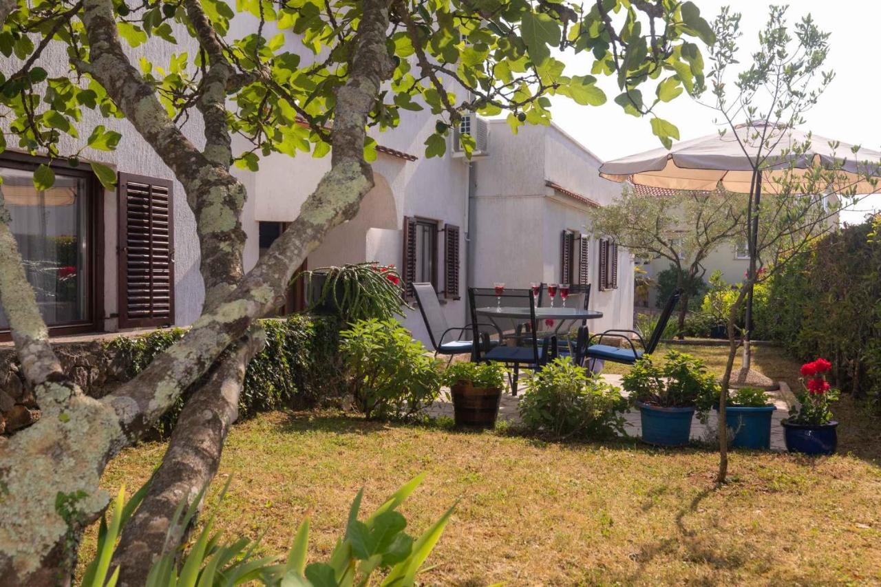 Apartments In Njivice/Insel Krk 34038 Kültér fotó